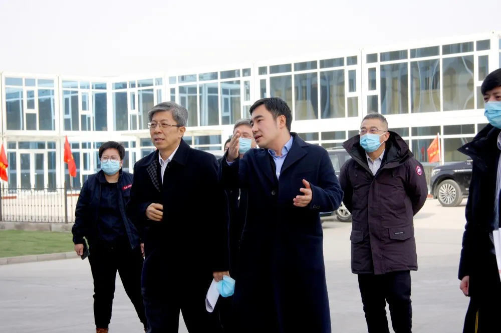 經開區黨委常委馬建軍到泰達中區智能工廠項目調研